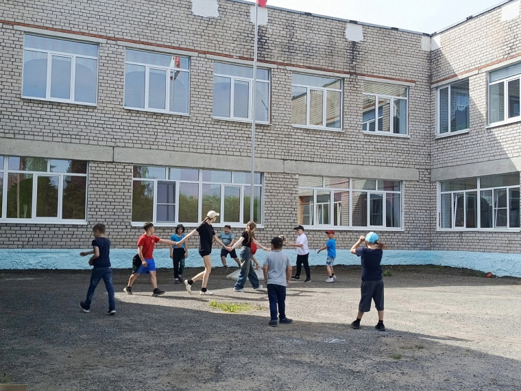 Первый день смены лагеря «Островок детства»..